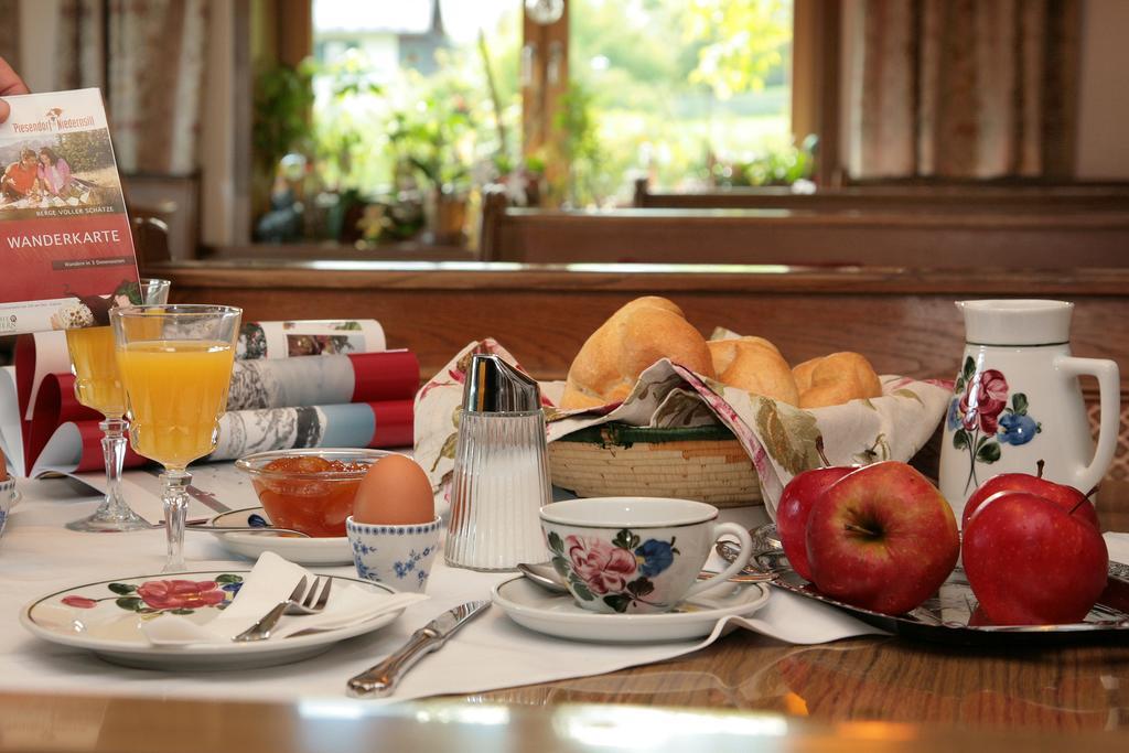 Pension Lacknerhof Пизендорф Экстерьер фото